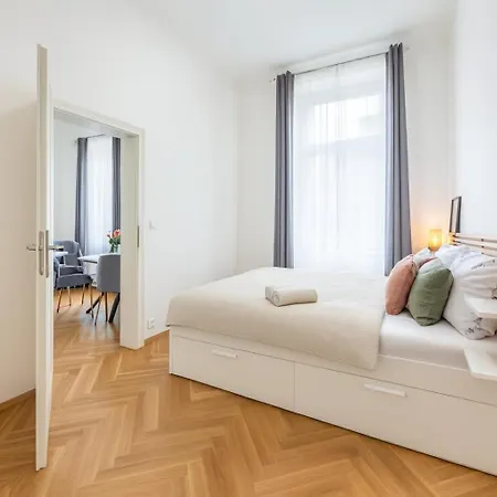 3 Bedroom In Old Town - 1 - Self Check-in