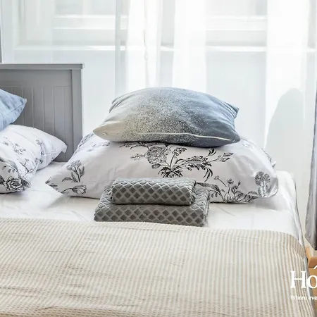3 Bedroom In Old Town - 1 - Self Check-in Appartamento