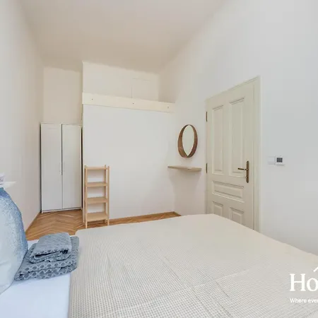 3 Bedroom In Old Town - 1 - Self Check-in *