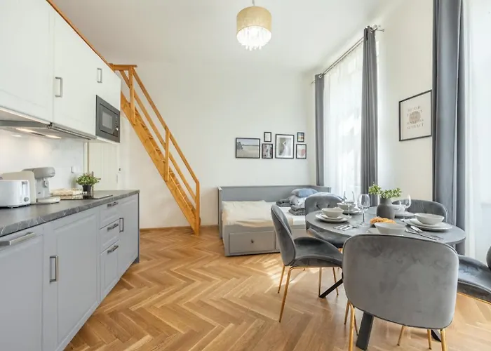 Lejlighed 3 Bedroom In Old Town - 1 - Self Check-in *