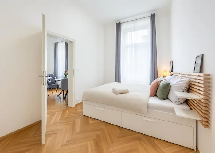 3 Bedroom In Old Town - 1 - Self Check-in